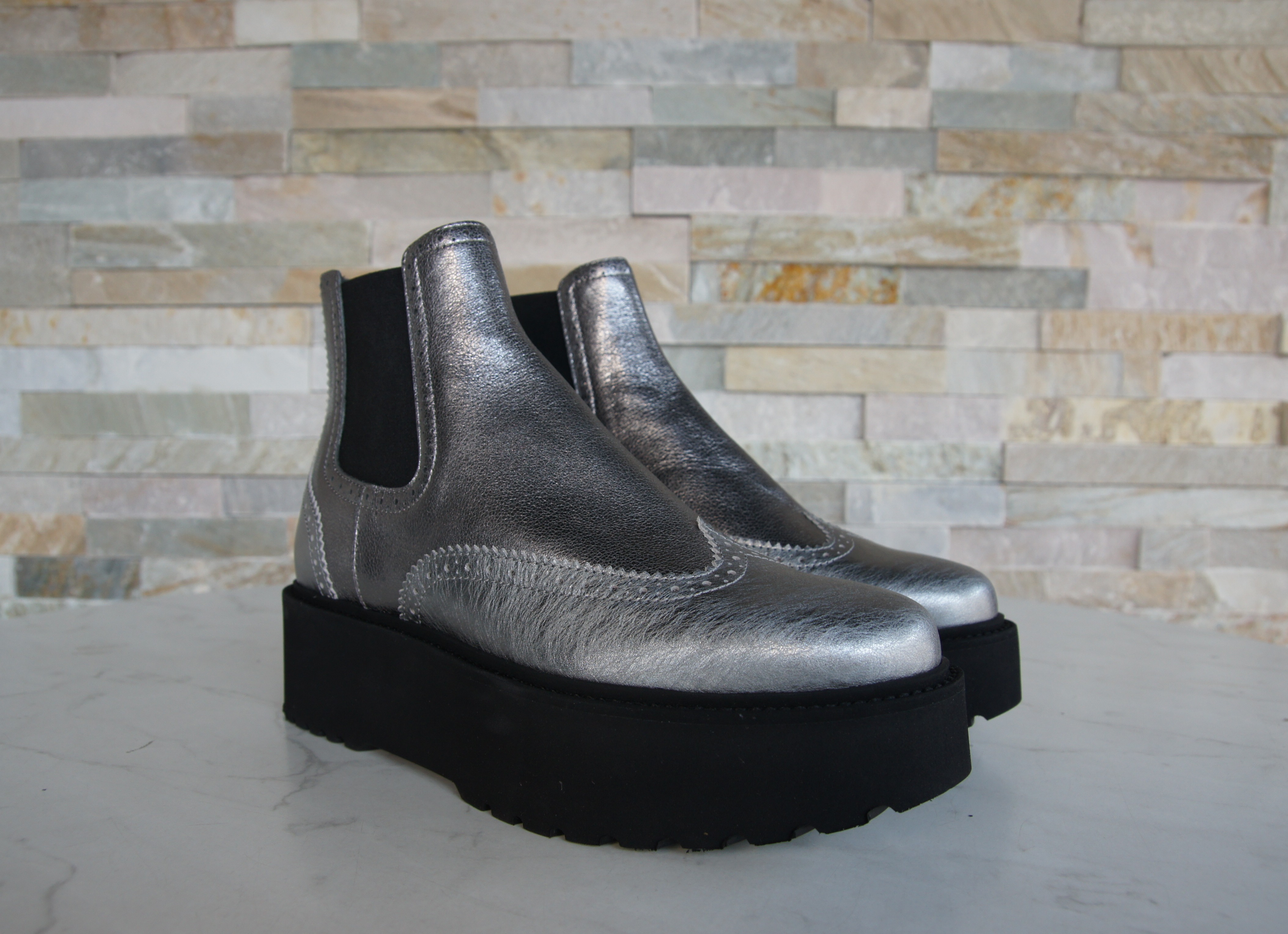 Hogan Plateau Chelsea Stiefeletten silber