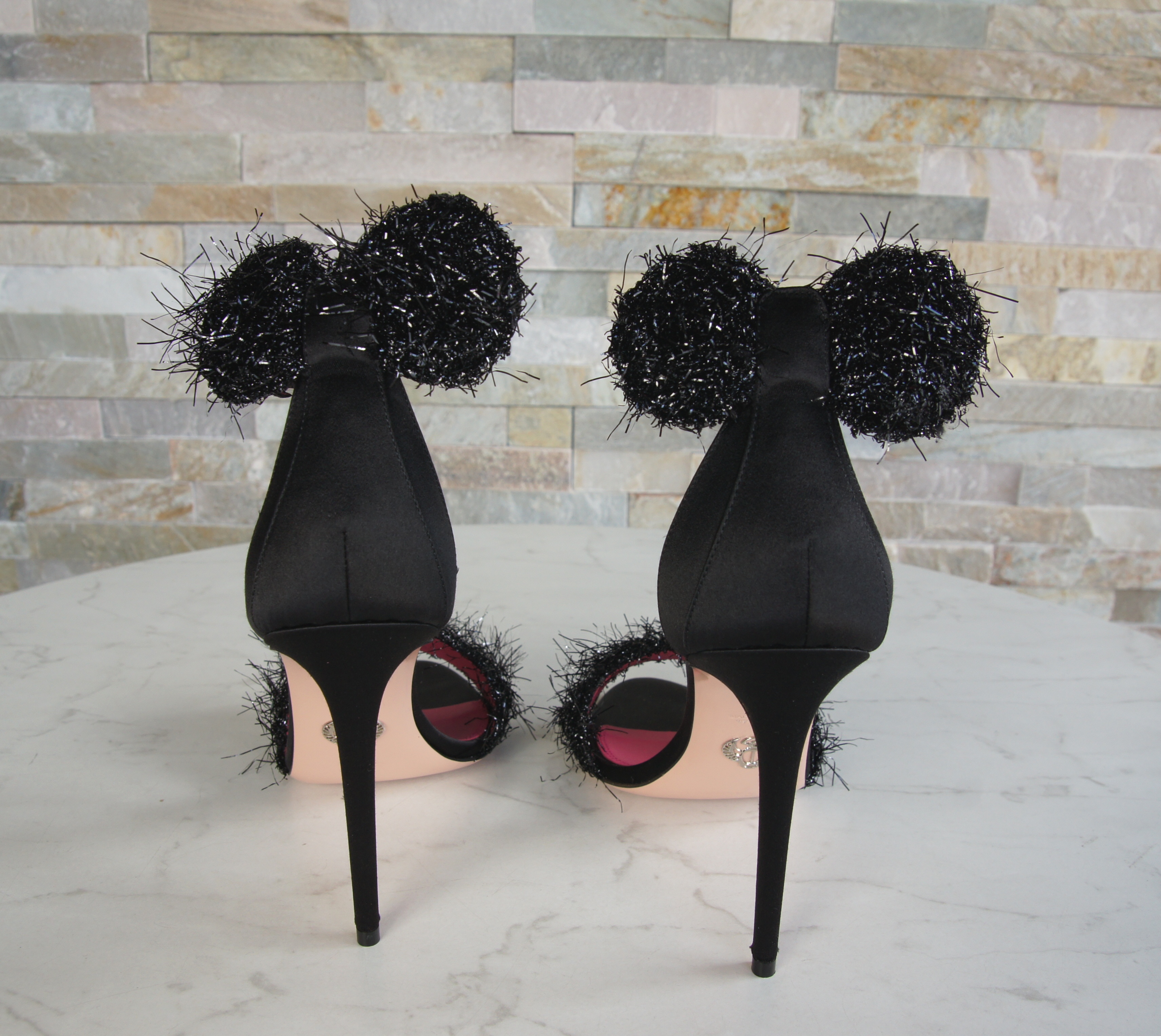 Oscar Tiye Sandaletten High Heels schwarz