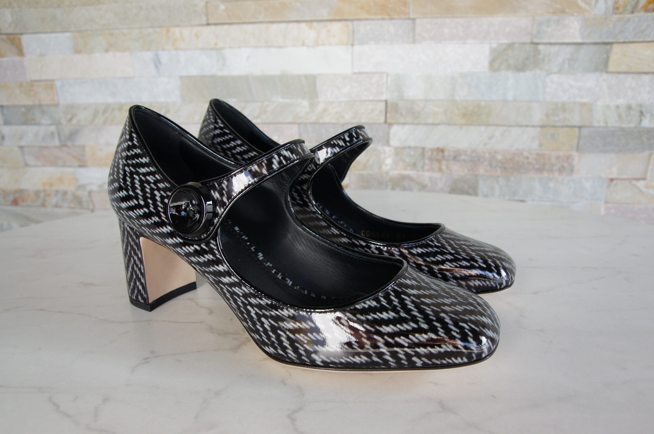 Dolce & Gabbana pumps Mary Jane knitted pattern