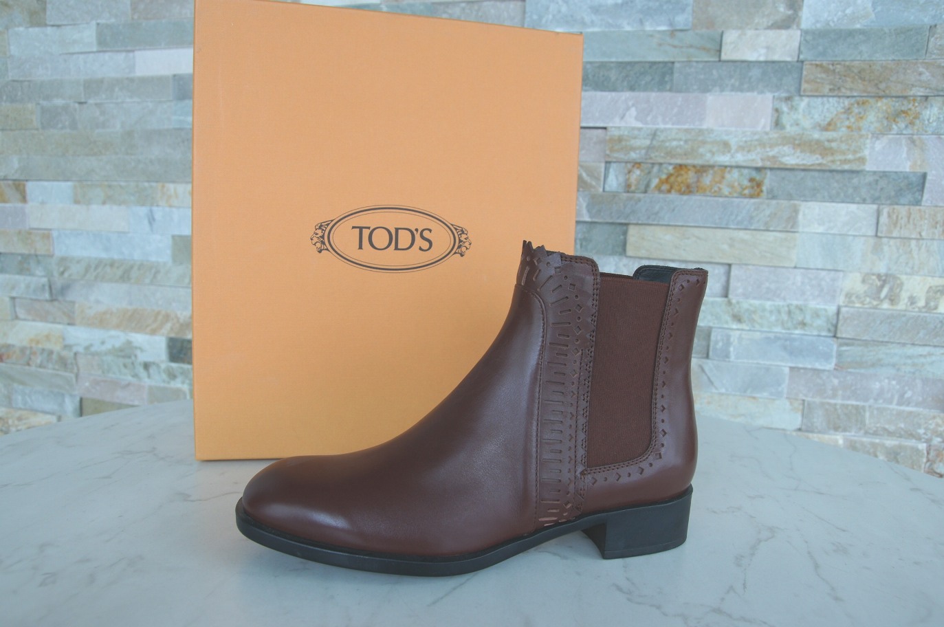 Tod's ankle boots chelsea booties brown