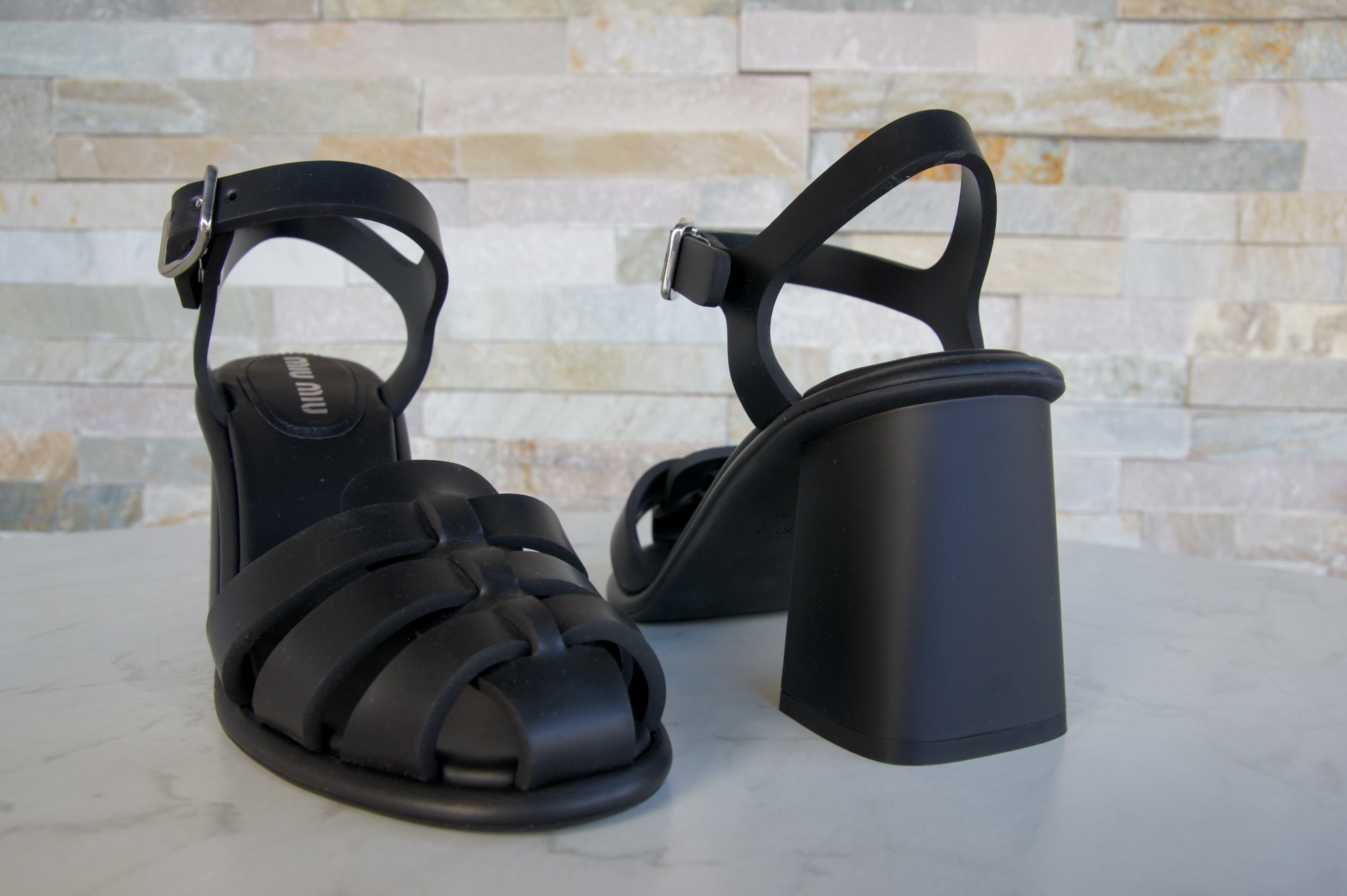 MIU MIU Sandaletten schwarz