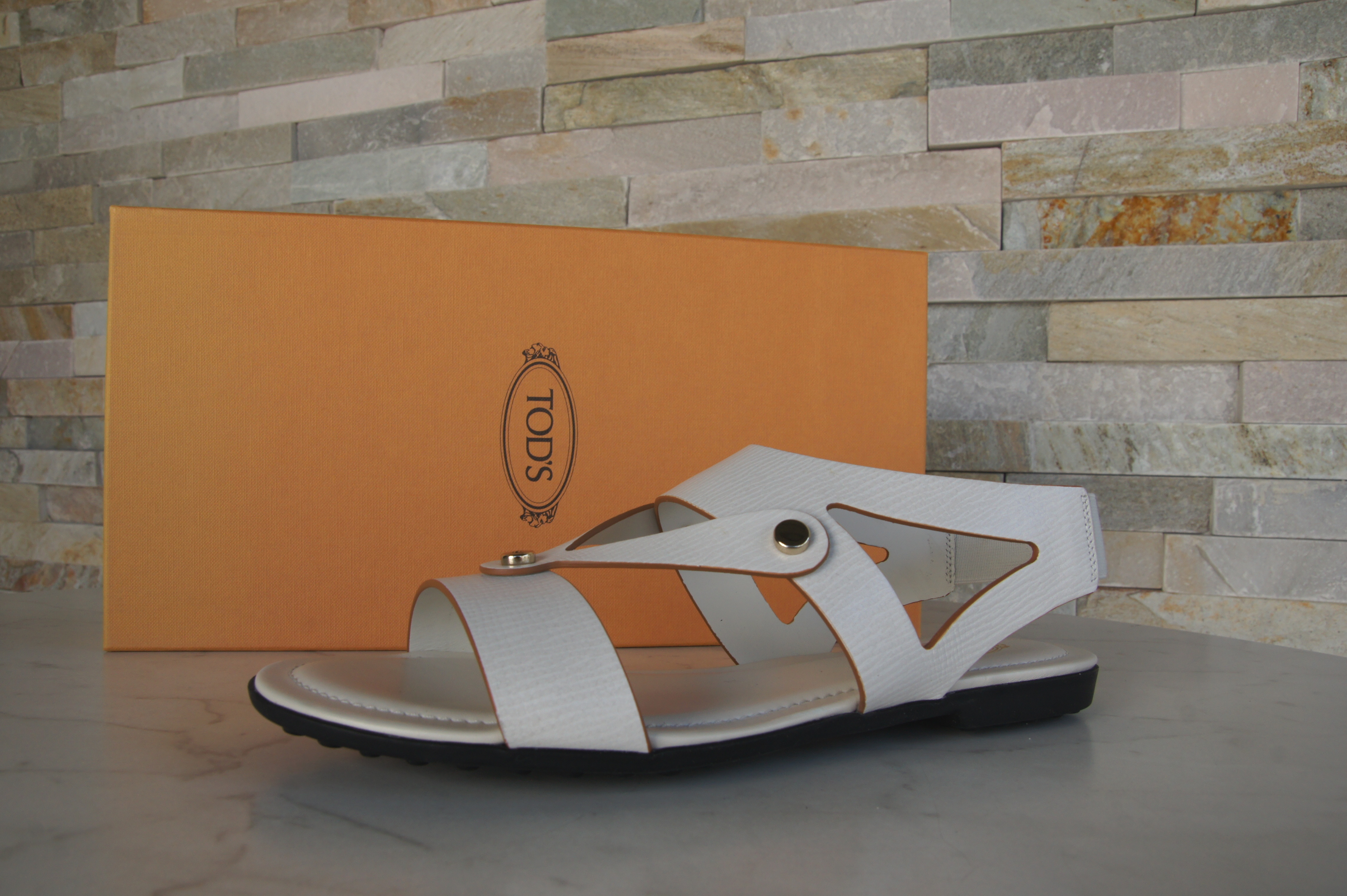 TOD'S Sandalen weiß