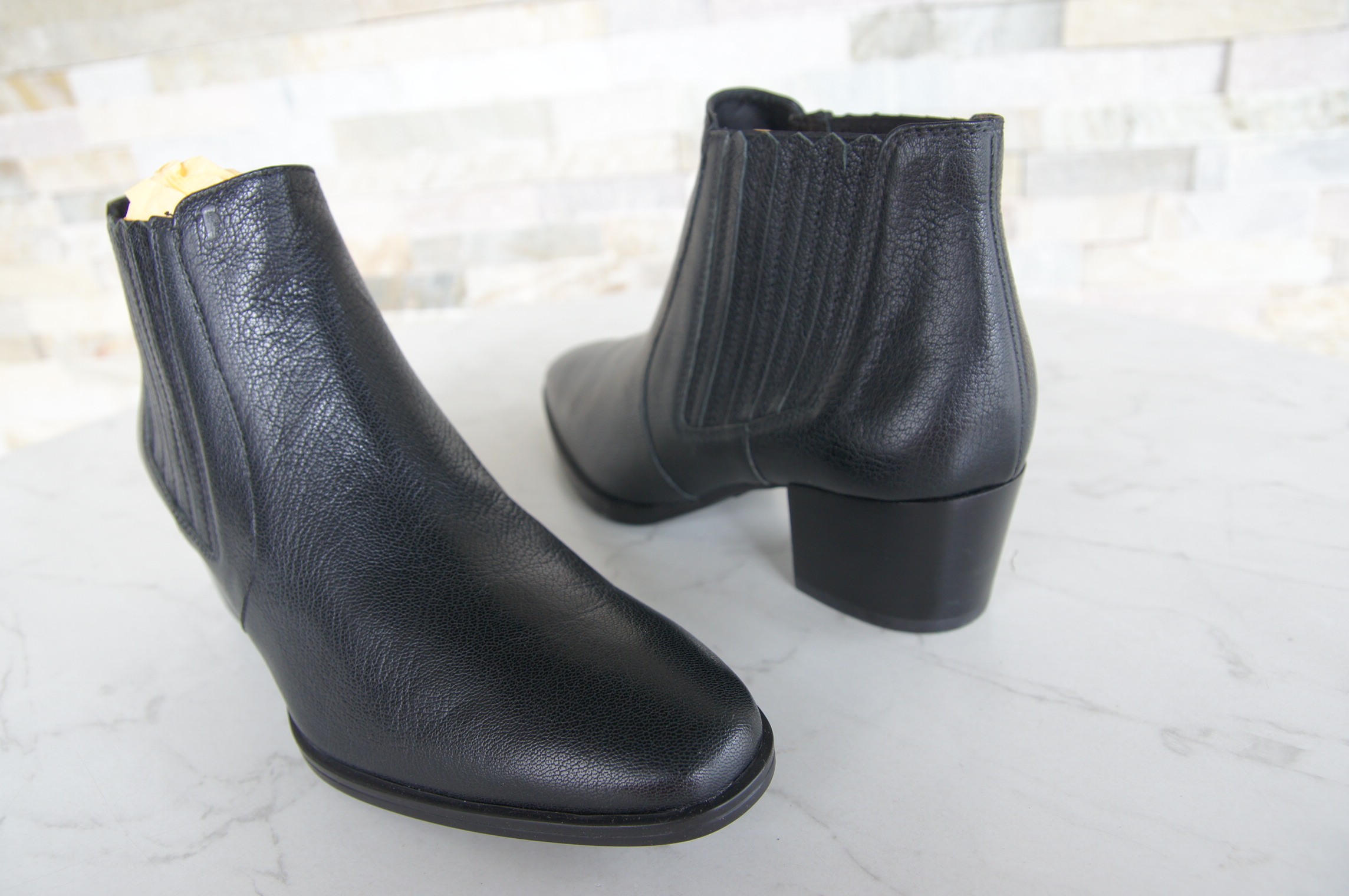 Tod's ankle boots booties black