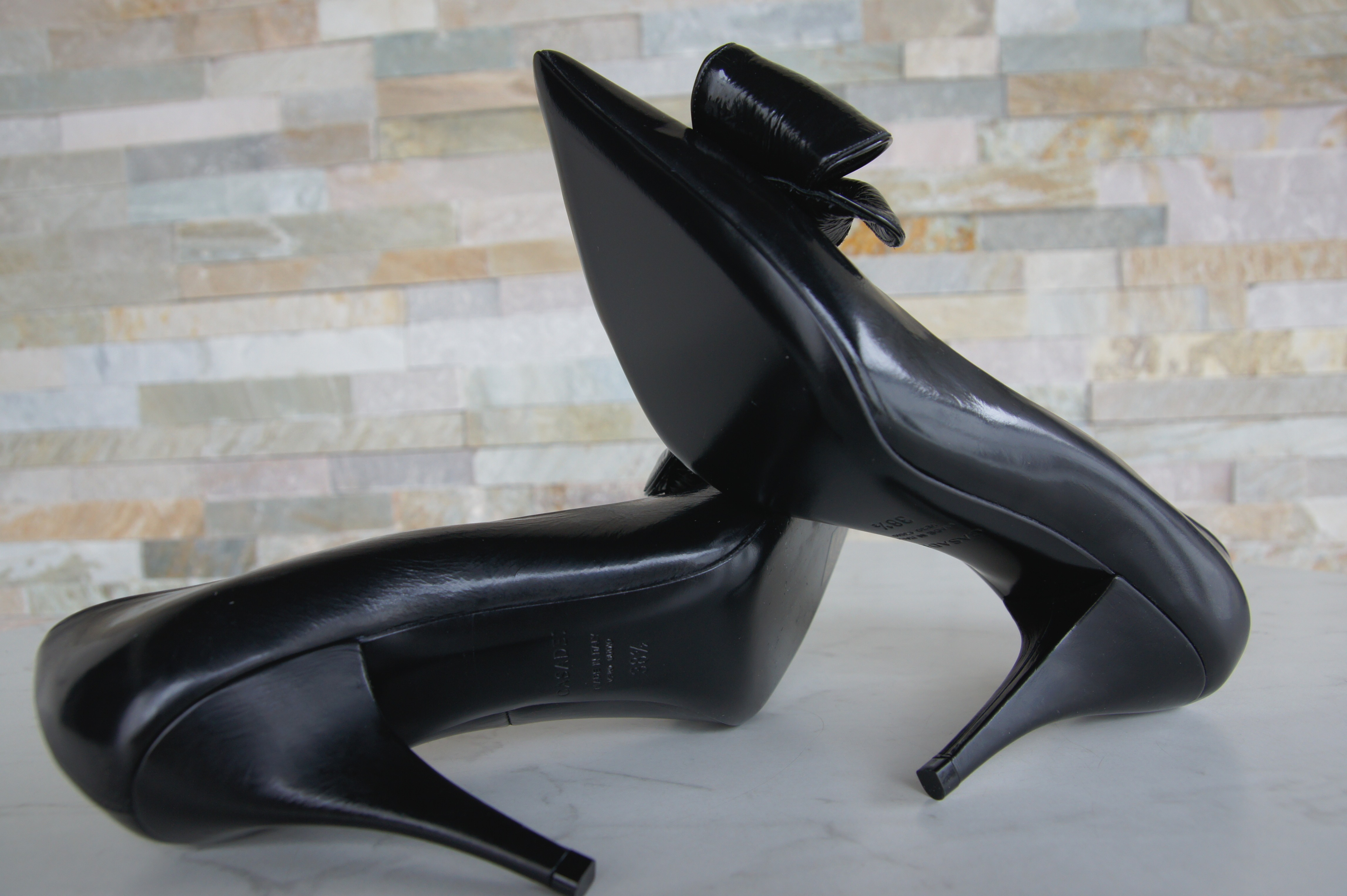 Casadei pumps vintage patent black