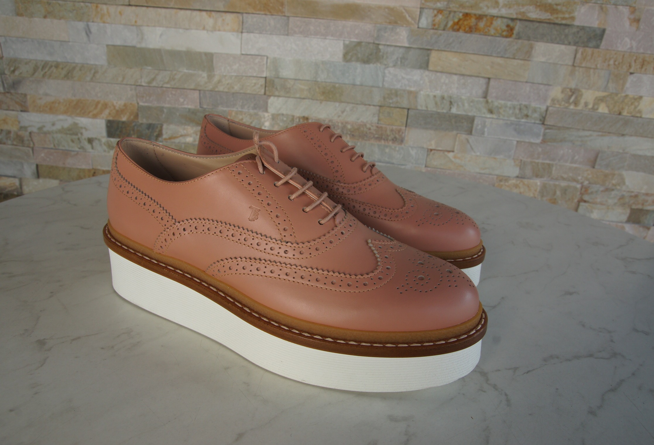 Tod's Plateau Schnürschuhe nude