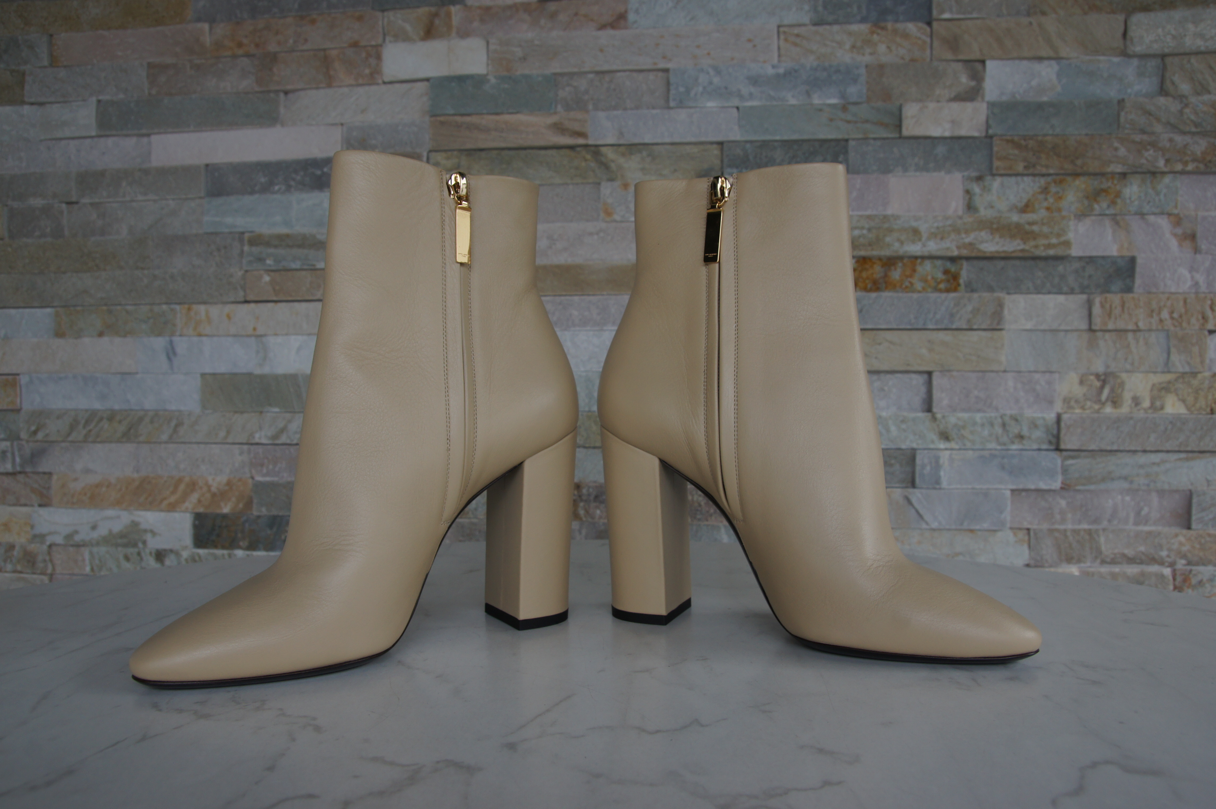 Saint Laurent Stiefeletten High Heels Lou beige