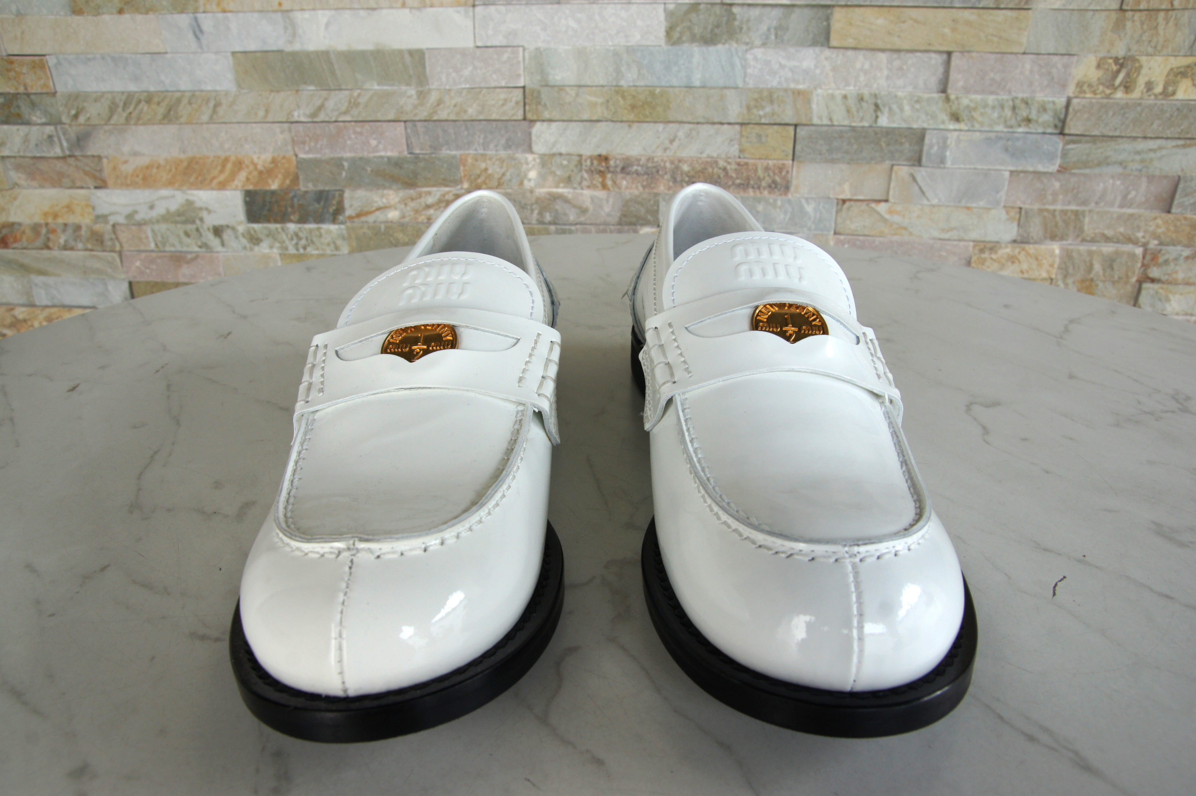 MIU MIU Slipper Mokassins Halbschuhe weiss