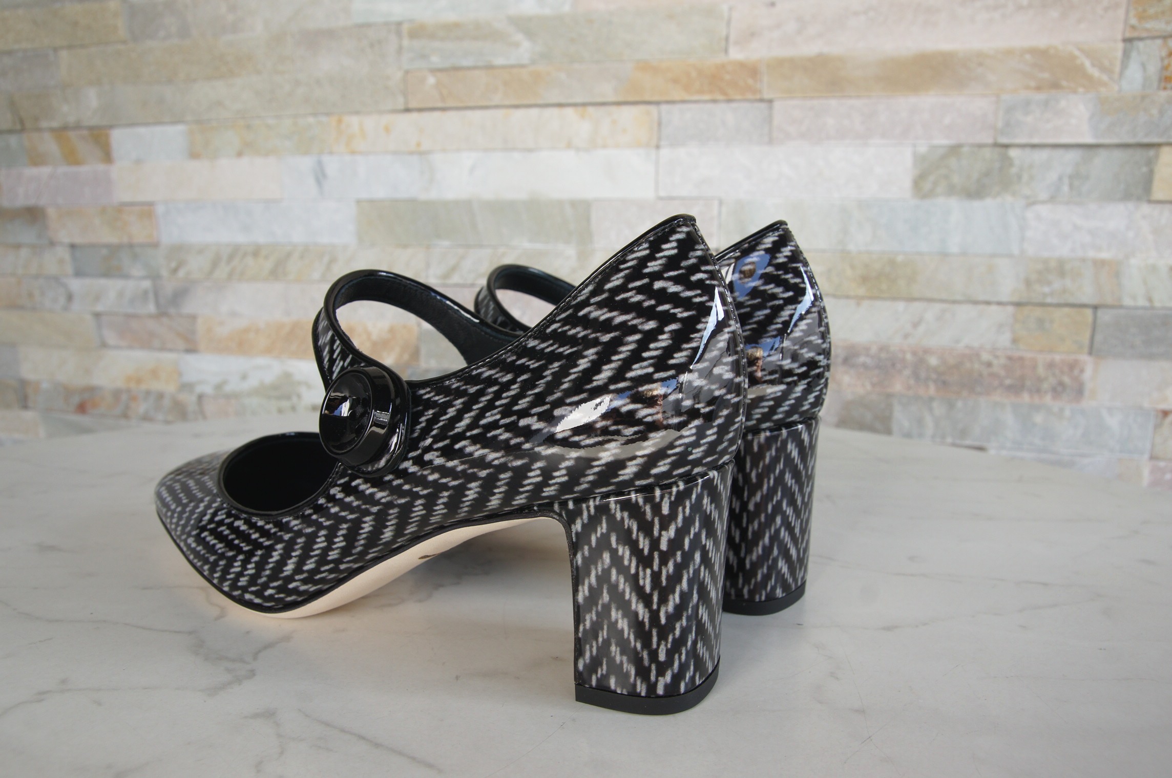 Dolce & Gabbana pumps Mary Jane knitted pattern