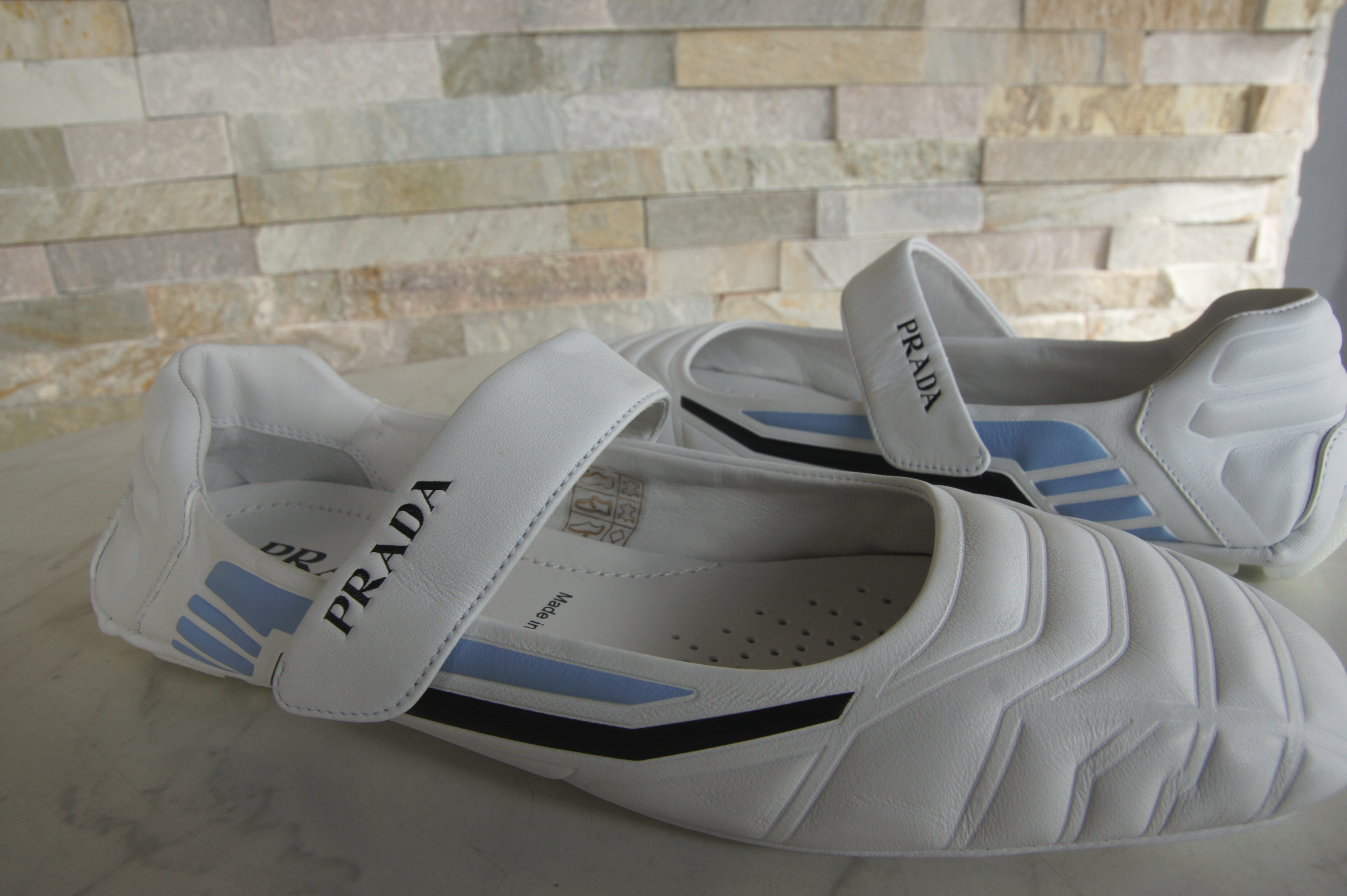 Prada Ballerinas weiss blau