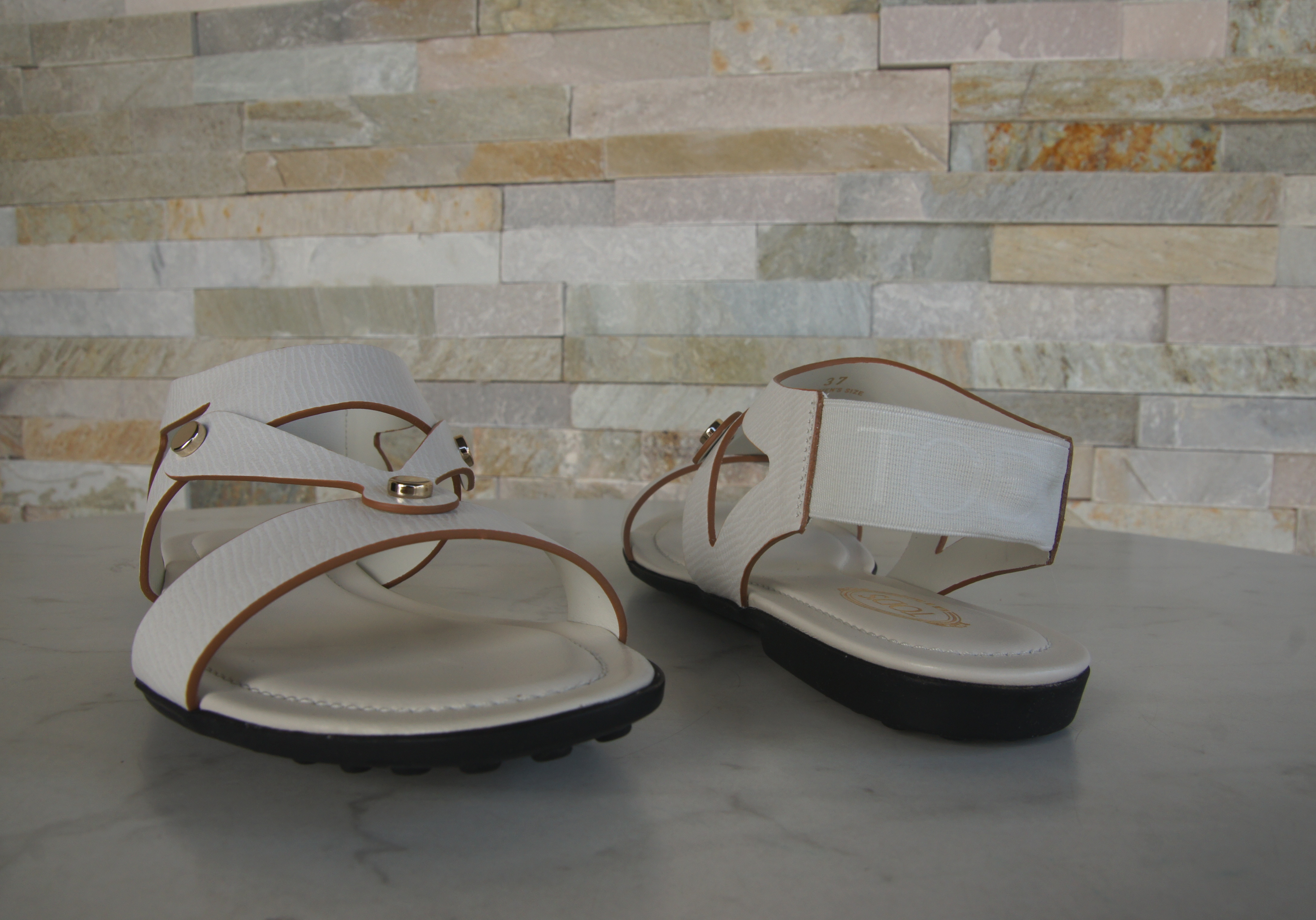 TOD'S Sandalen weiß