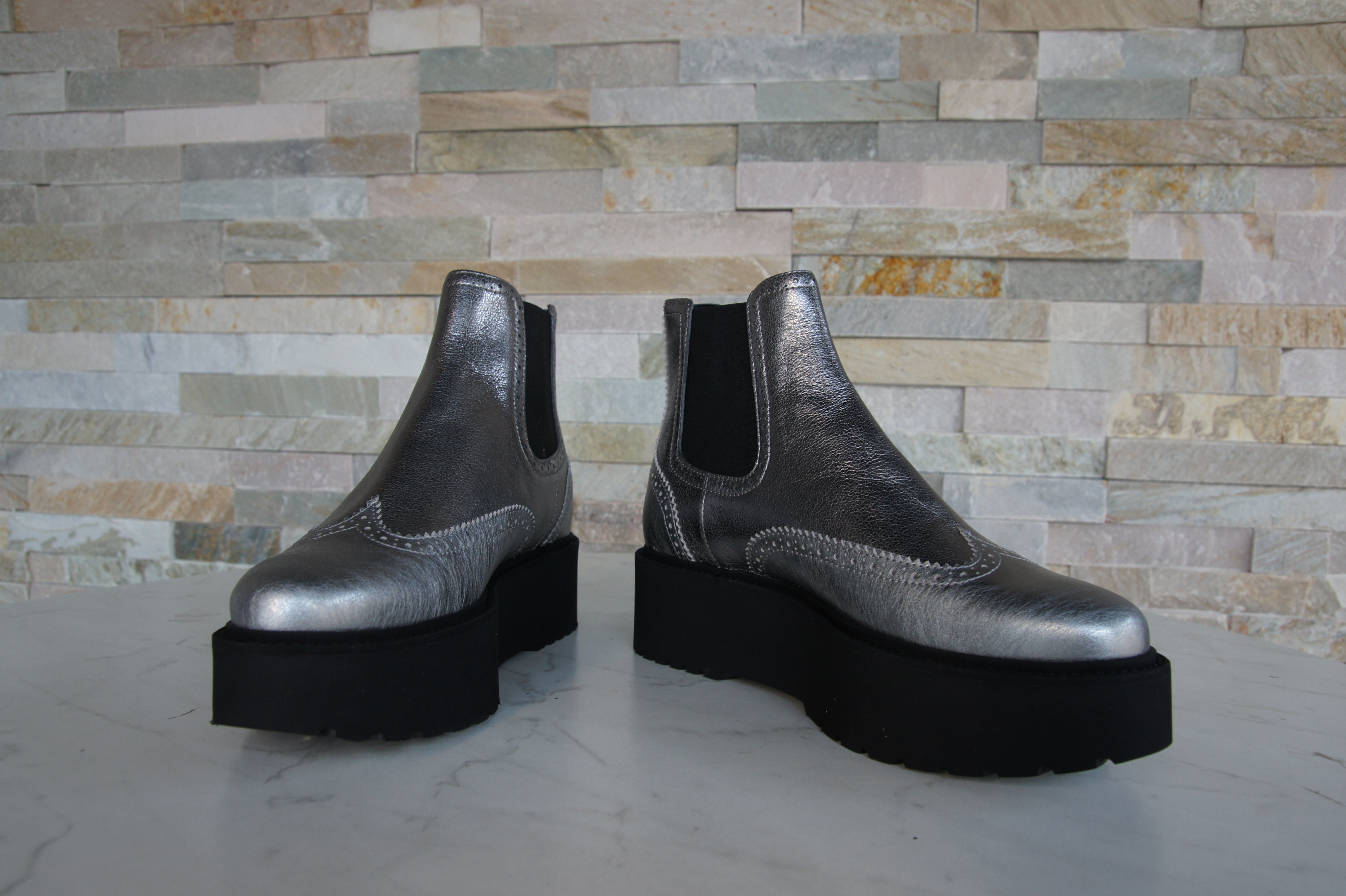 Hogan Plateau Chelsea Stiefeletten silber