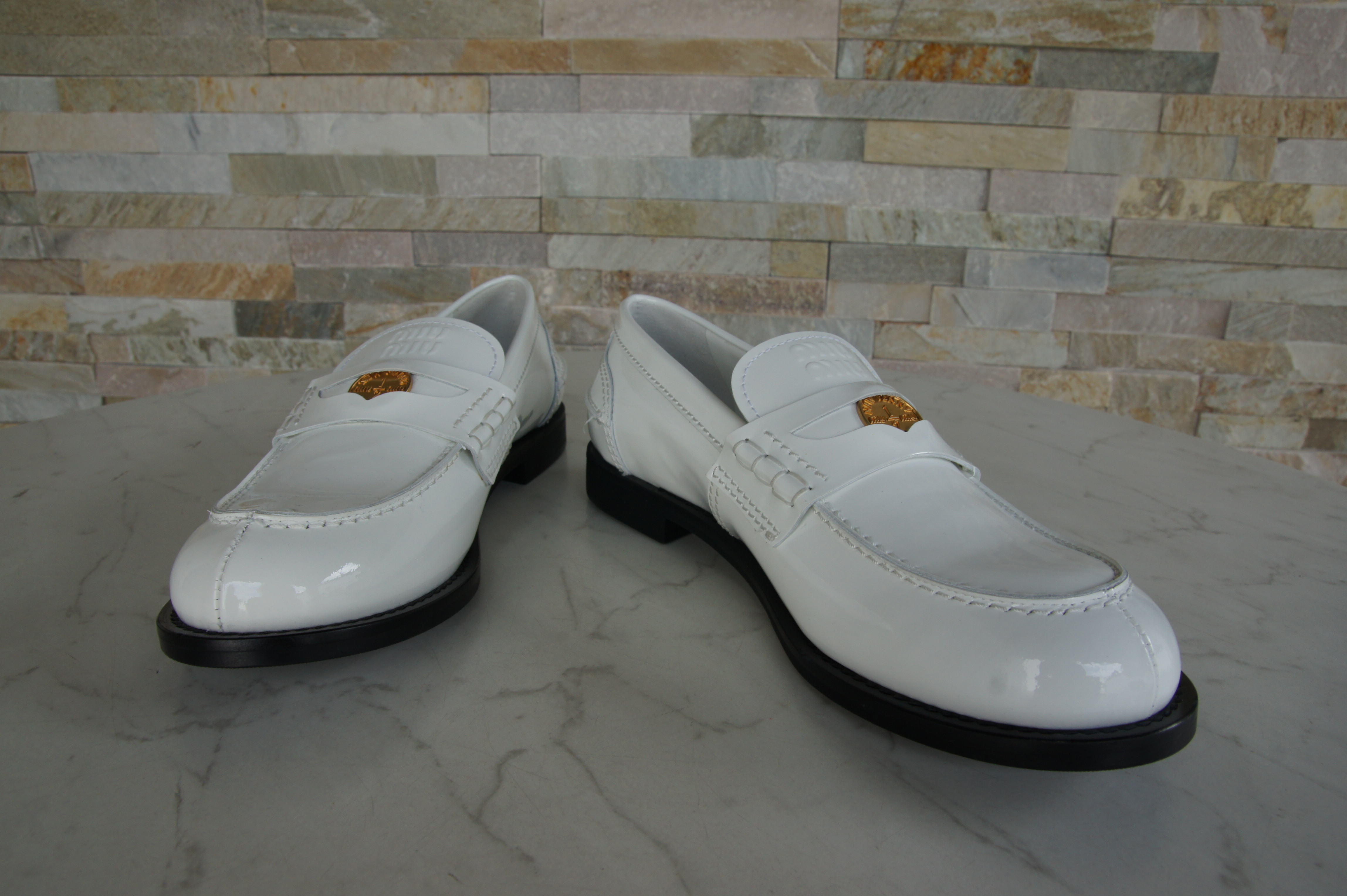 MIU MIU Slipper Mokassins Halbschuhe weiss