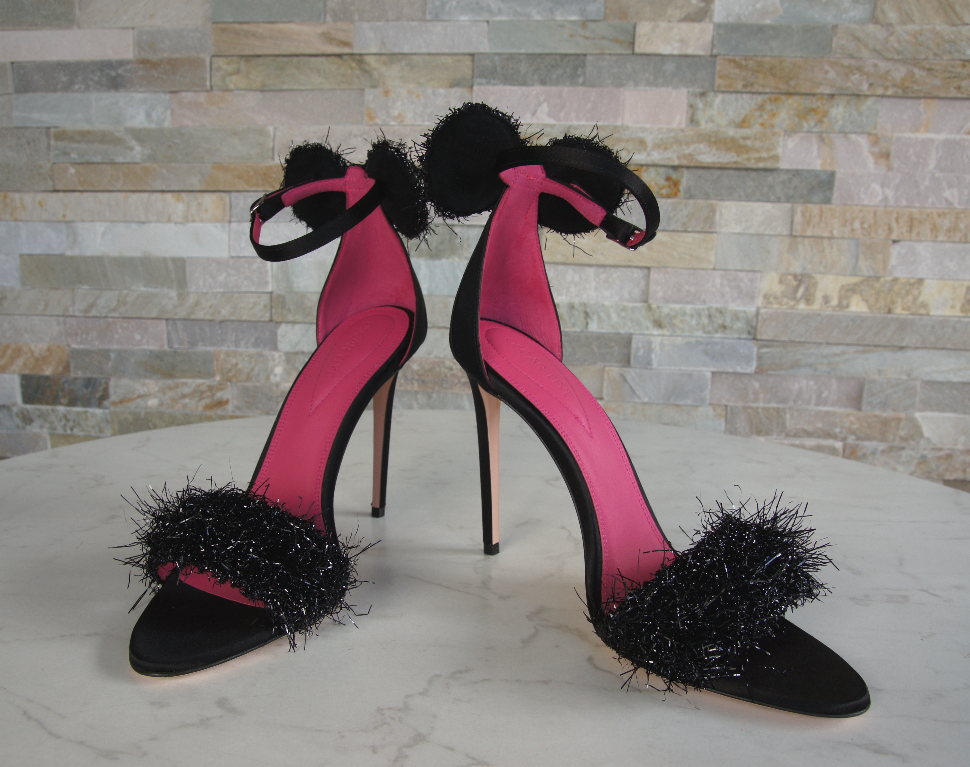 Oscar Tiye Sandaletten High Heels schwarz