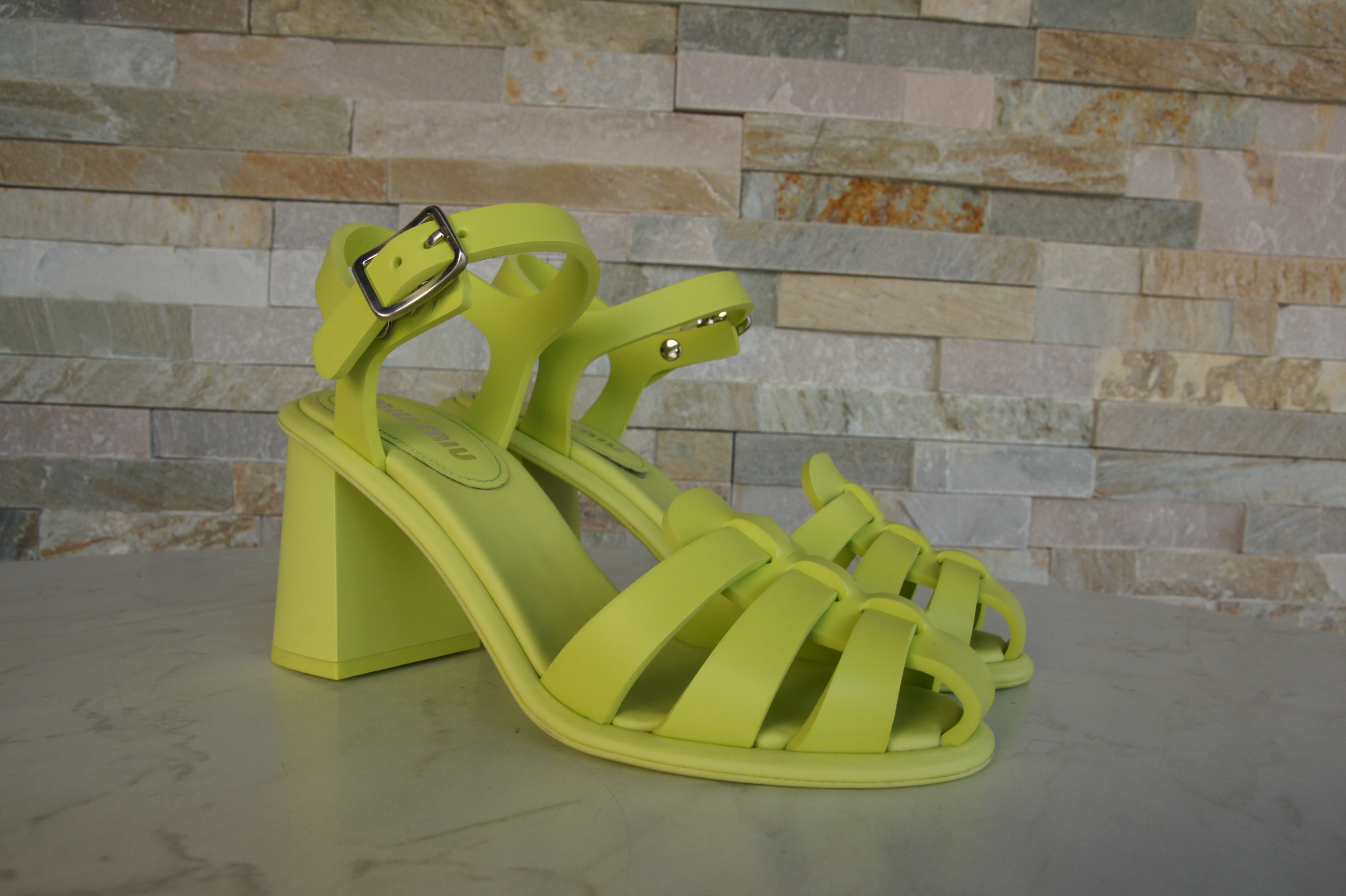 MIU MIU Sandaletten limone