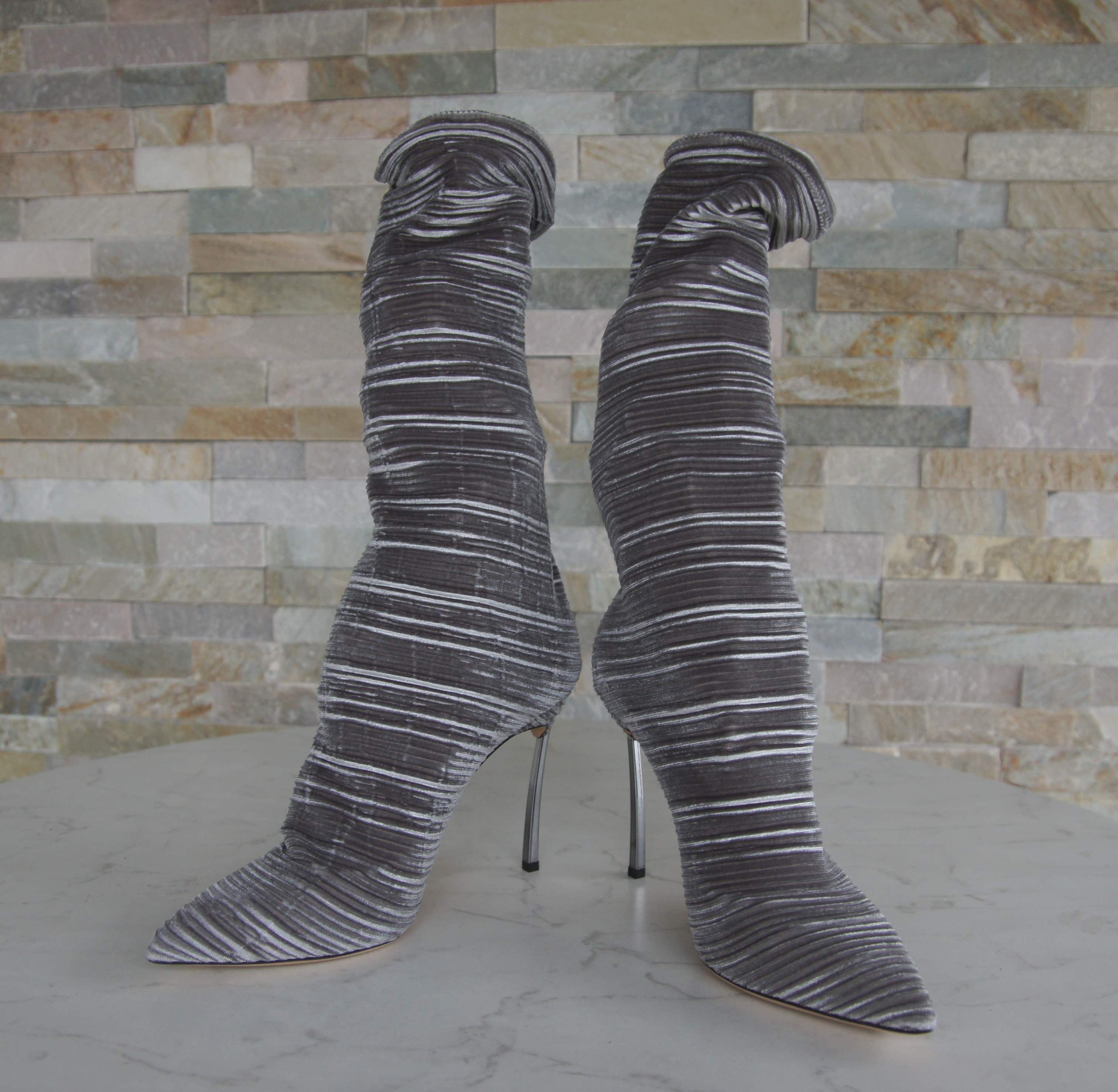 Casadei Stiefeletten High Heels Satin silbergrau