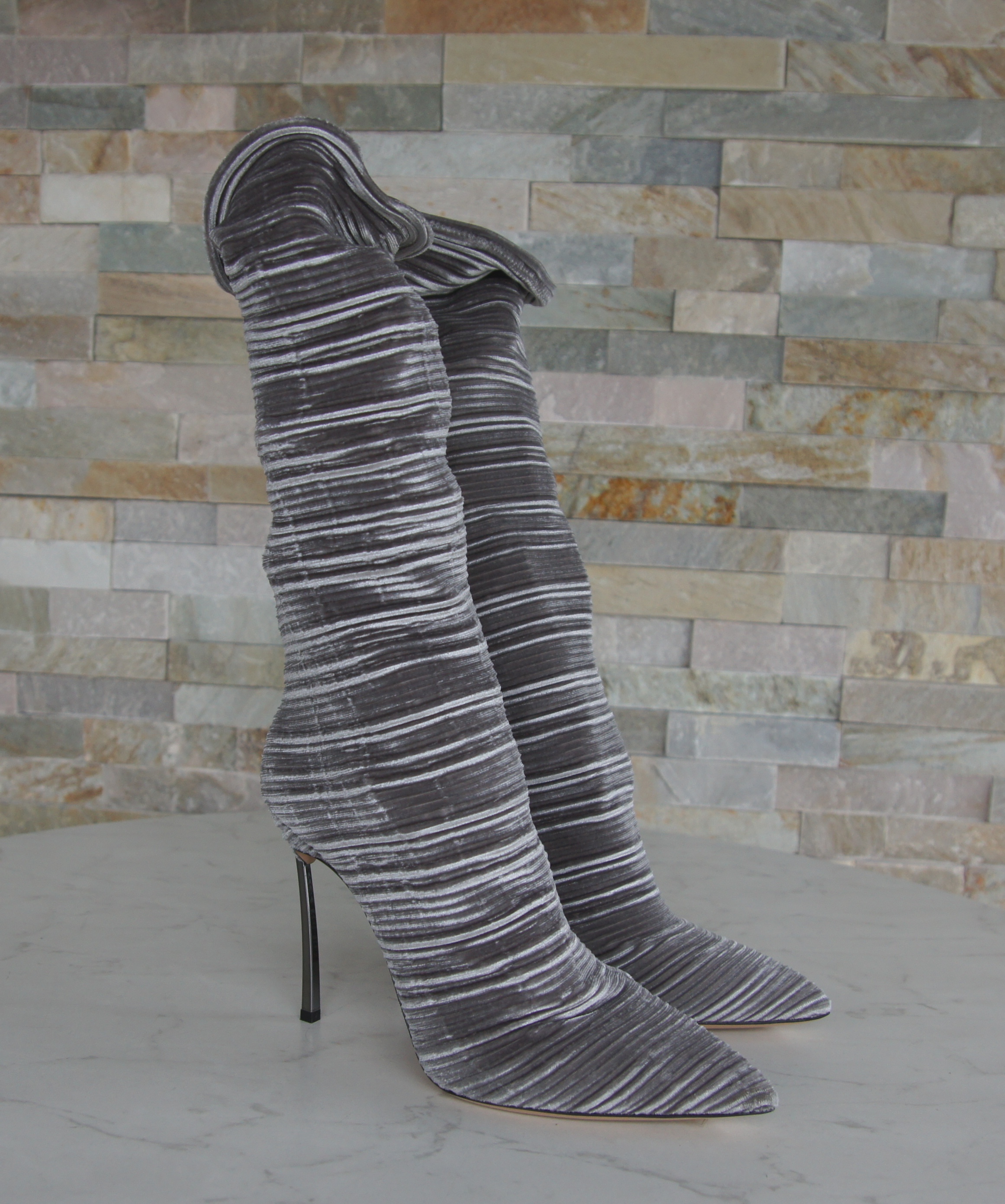 Casadei Stiefeletten High Heels Satin silbergrau