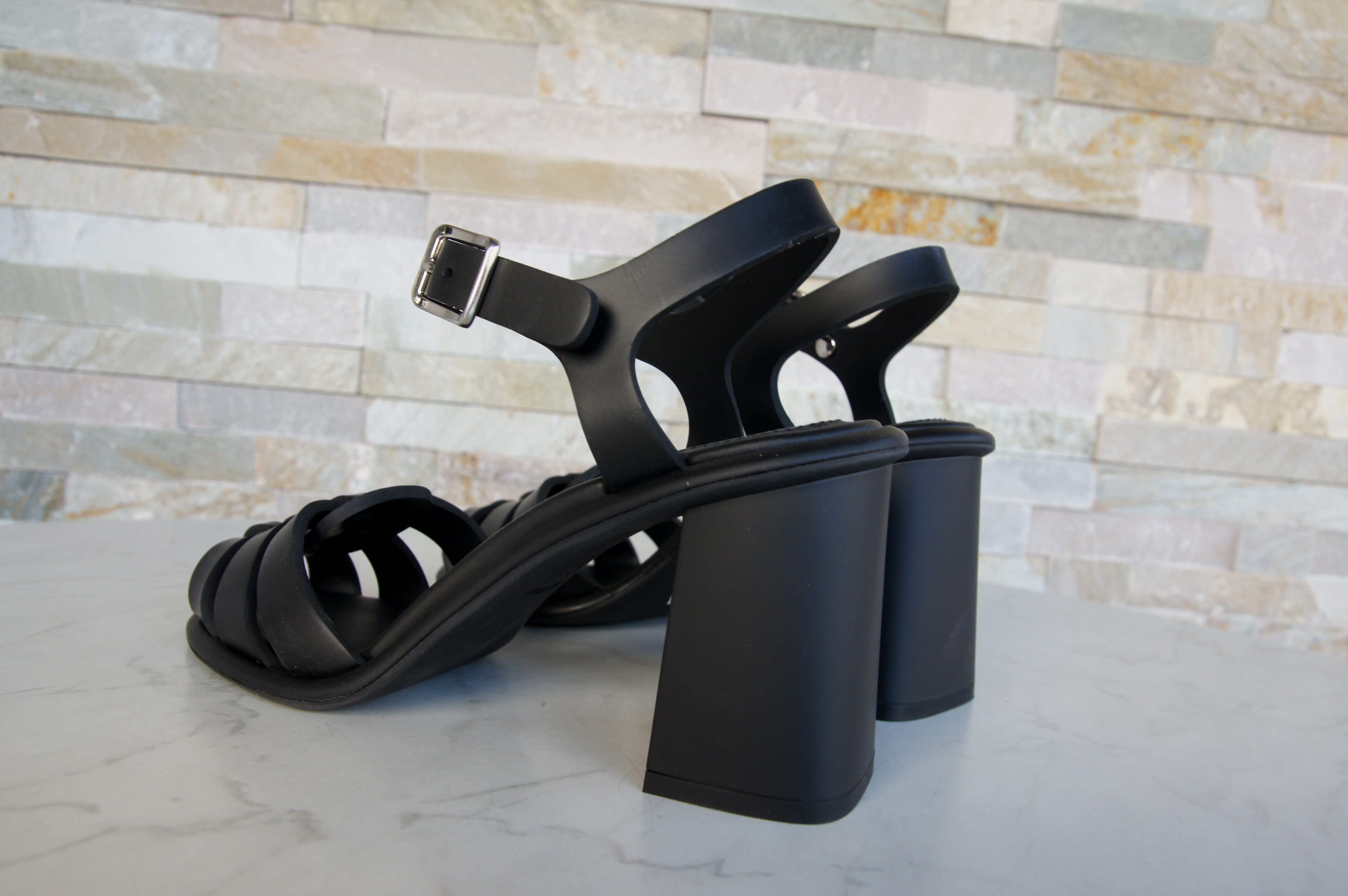 MIU MIU Sandaletten schwarz