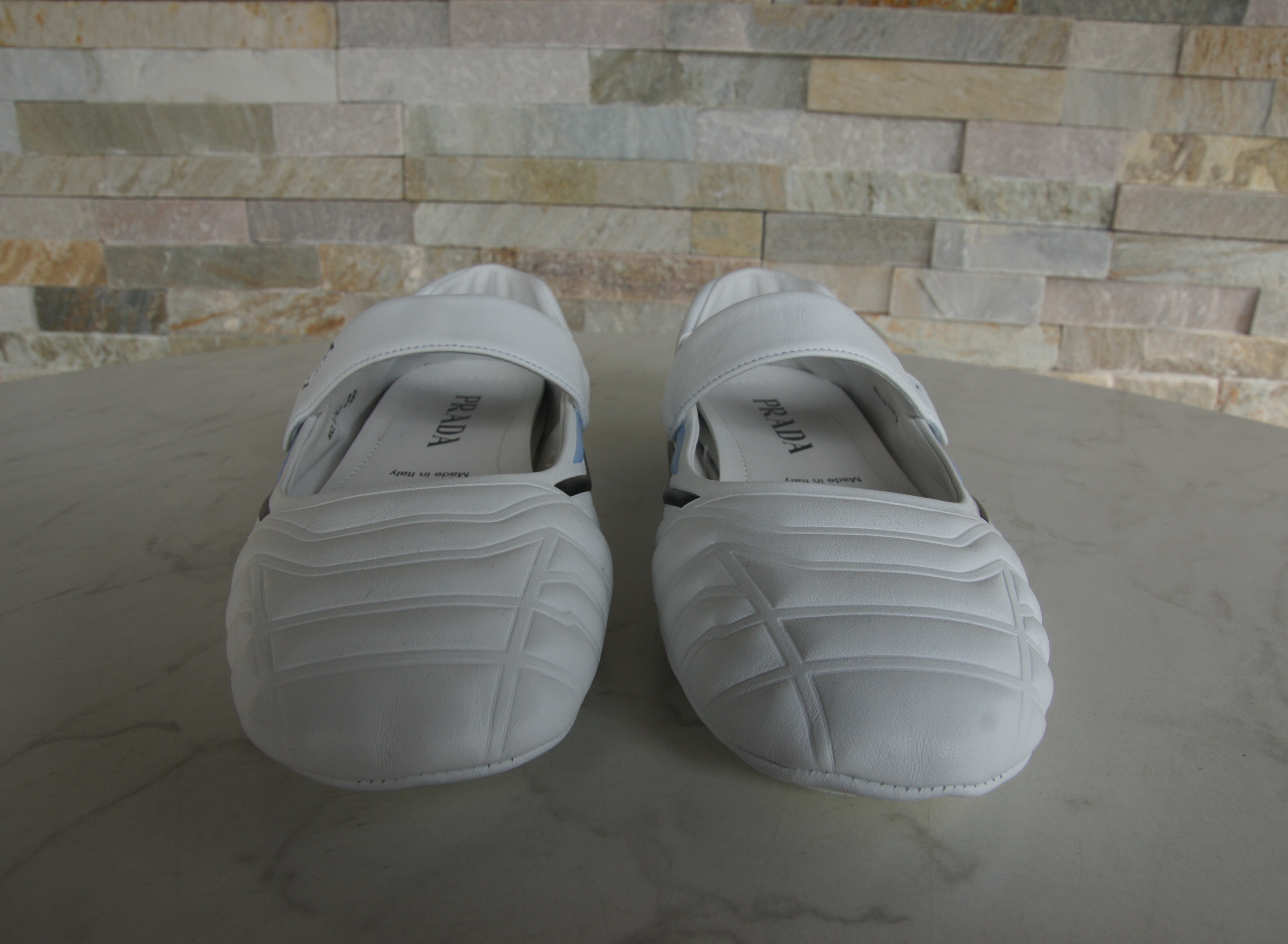 Prada Ballerinas weiss blau